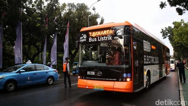 10 Ribu Bus Listrik TransJakarta Bakal Wara-wiri di 2030, Berapa Jumlahnya Sekarang?