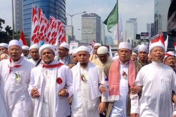 Reaksi Ormas Islam Terhadap Remaja Pria Gunakan Pakaian Wanita d Citayam Fashion Week