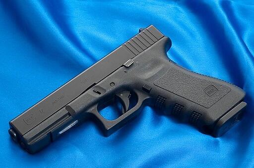 Mengenal Lebih Jauh Pistol Glock 17