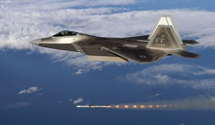 Datang Jauh-Jauh dari Alaska, Enam F-22 Raptor Merapat ke Perbatasan Rusia
