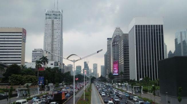 5 Kegiatan Yang Bisa Kamu Lakukan Di Jalan Sudirman Selain CFW! No. 5 Paling Seru!