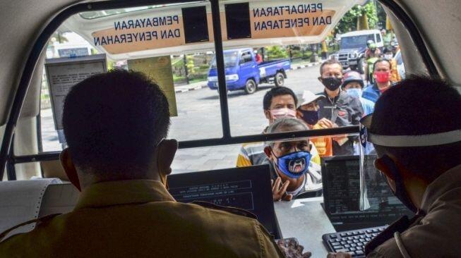 Lobi Kepolisian &amp; Kementerian, Ganjar Ingin Pembayaran Pajak Kendaraan Tdk Dipersulit