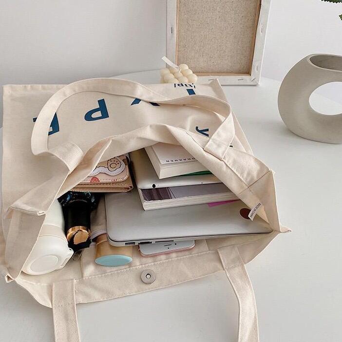 Rekomendasi totebag aesthetic muat banyak