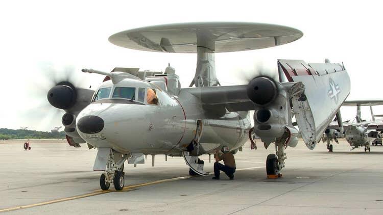 Ikuti Jejak Rekan Sejawatnya, E-2D Advanced Hawkeye Akan Terbang Sampai Tahun 2040