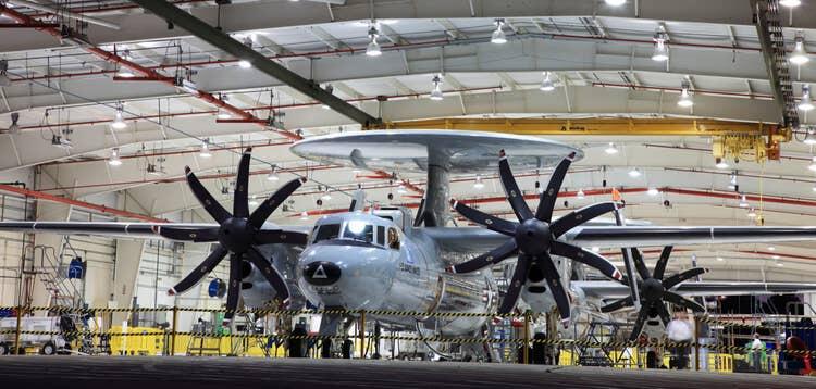 Ikuti Jejak Rekan Sejawatnya, E-2D Advanced Hawkeye Akan Terbang Sampai Tahun 2040