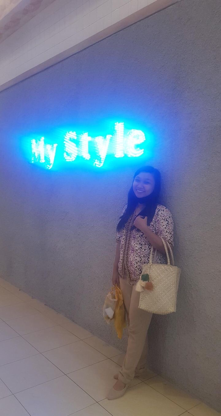Hang Out