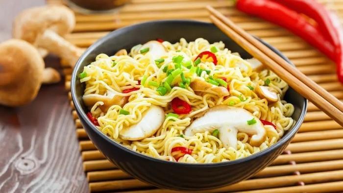 Harga Mie Instan Naik dari Harga Normal