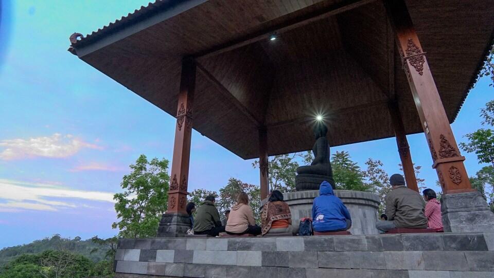 Foto Kedamaian Meditasi di Dusun Krecek Temanggung
