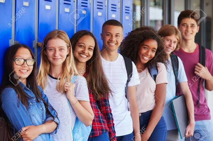 MANFAAT BERORGANISASI DI SEKOLAH ATAU KULIAH