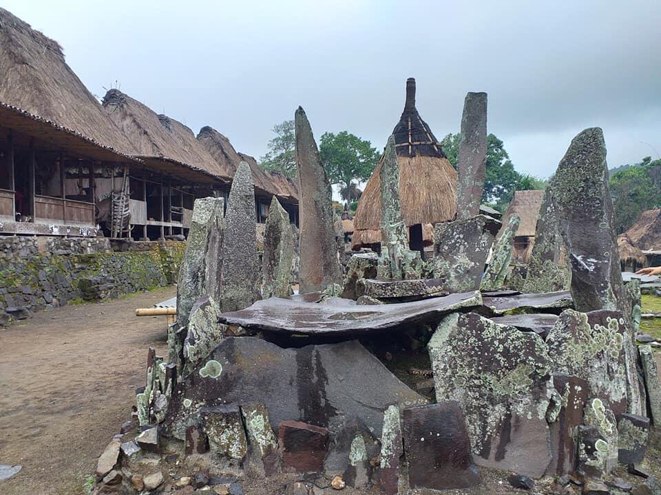 Desa Bena, Gratis Kelilingi Desa Zaman Batu di Bajawa