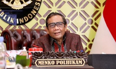 Mahfud MD ke Desmond: Kalau Kompolnas Mau Dibubarkan Ya Silahkan