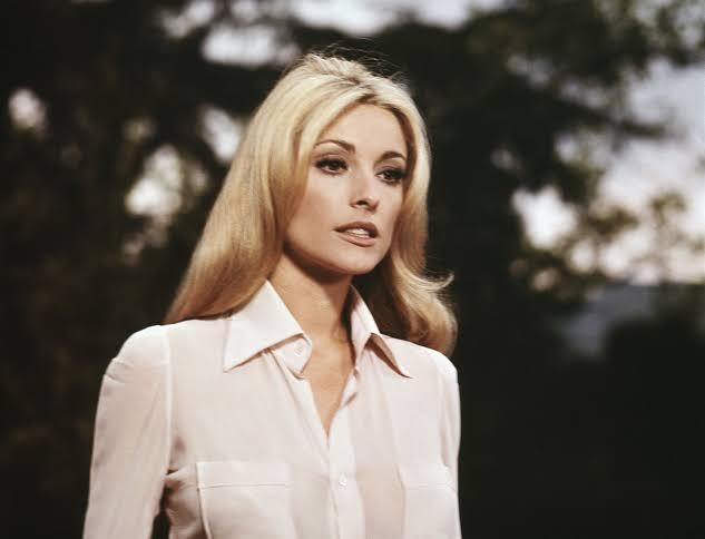 PEMBUNUHAN AKTRIS HOLLYWOOD SHARON TATE | YANG MENGHANTUI RUMAH MEWAH!