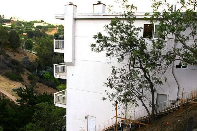 PEMBUNUHAN AKTRIS HOLLYWOOD SHARON TATE | YANG MENGHANTUI RUMAH MEWAH!