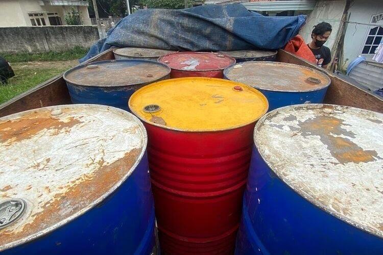 Gudang Penimbunan BBM di Bogor Digerebek, Polisi Temukan Ribuan Liter Pertalite 