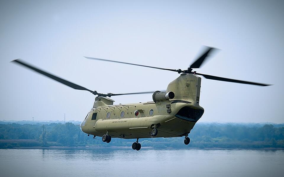 US Army Kandangkan 400 Helikopter Chinook, Ada Masalah Apa ?