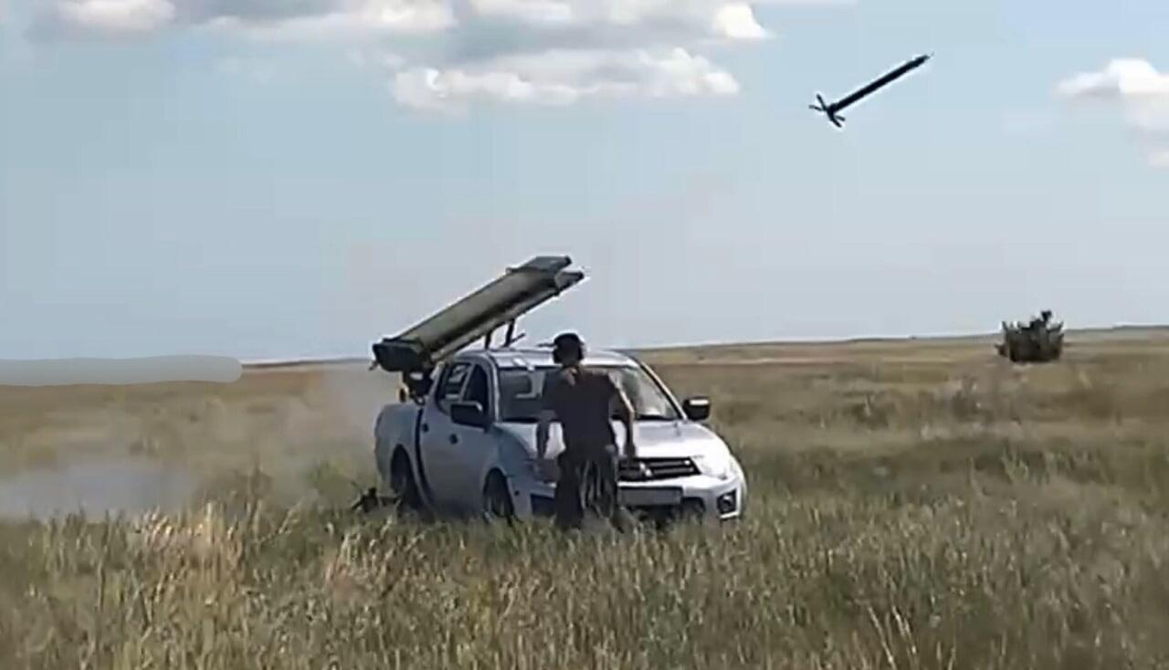 Kreativitas Pasukan Ukraina, Modifikasi Pickup Mitsubishi Strada L200 Menjadi MLRS