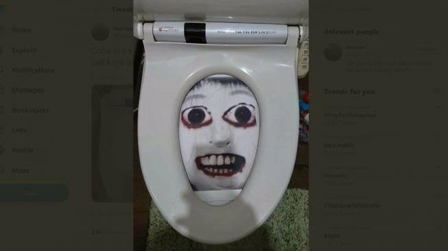 Gairah Kalian Pasti Hancur Ketika Menemukan Situasi Toilet Seperti Ini.