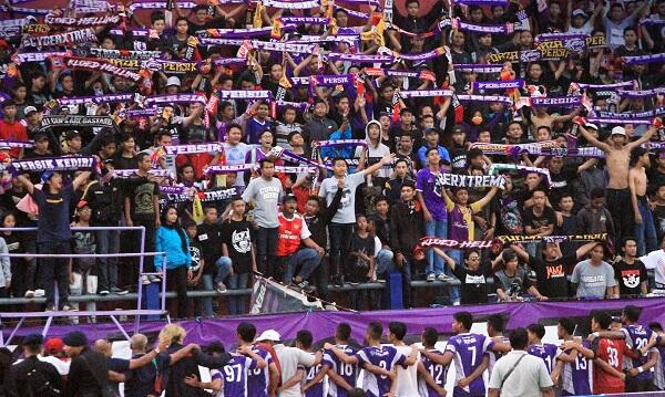 VIRAL, Pemain Bola Indonesia Ini Marah! “Tantang Baku Hantam” Suporternya Sendiri