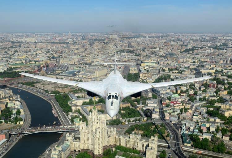 Tu-160 Blackjack | Legenda Si Angsa Putih