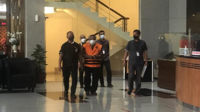 KPK Tahan Bupati Mimika Terkait Korupsi Pembangunan Gereja