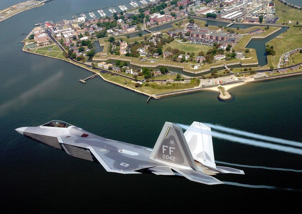 Dua Puluh Lima Tahun F-22 Raptor | Pesawat Tempur Eksklusif yang Punya Banyak Masalah
