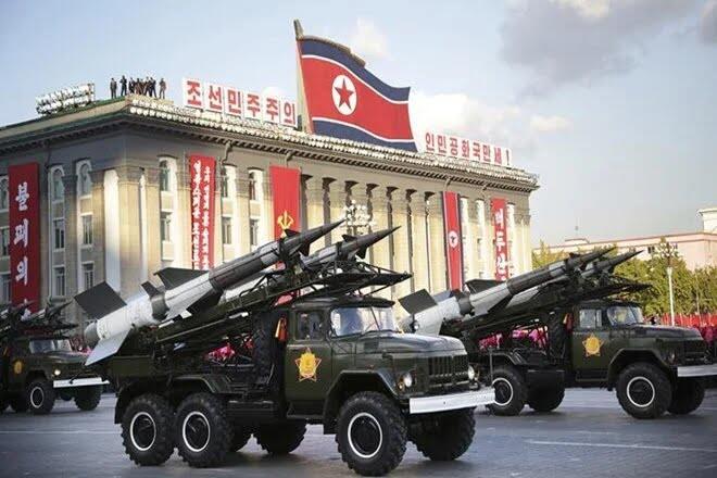 Intelijen AS Sebut Rusia Akan Beli Jutaan Amunisi Roket dan Artileri dari Korea Utara