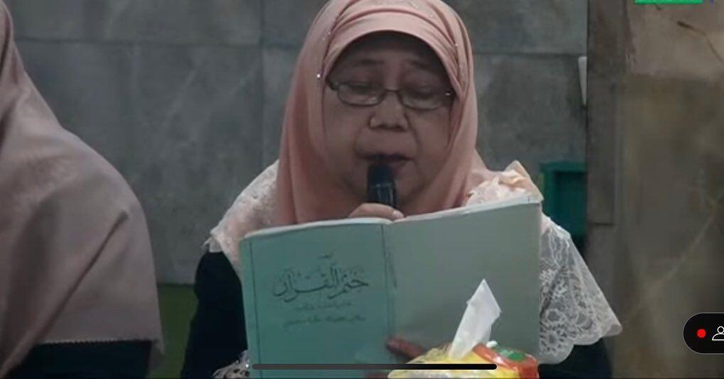 Ustadzah Taslimah Meninggal Saat Mengaji Al-Qur'an, Adakah Hikmah yang Bisa Diambil?