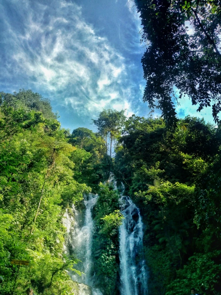 Curug Cilember, Legenda tempat mandi bikin awet muda