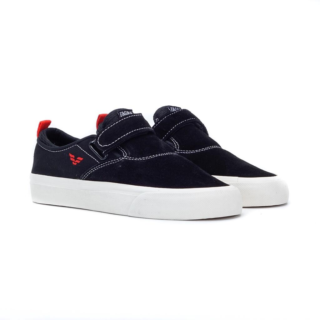 9 Rekomendasi Sepatu Slip On Velco Brand Lokal, Desainnya Cakep!