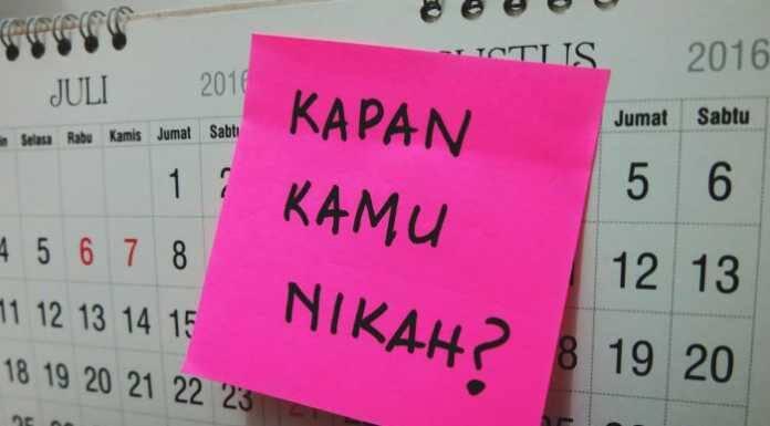 Capek Ditanya Tetangga Soal Kapan Nikah atau Kapan Hamil? Begini Cara Jawabnya