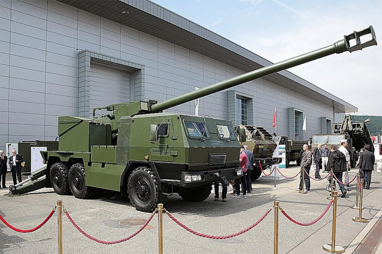 Malaysia Akan Segera Meminang Howitzer Swagerak EVA dari Slovakia