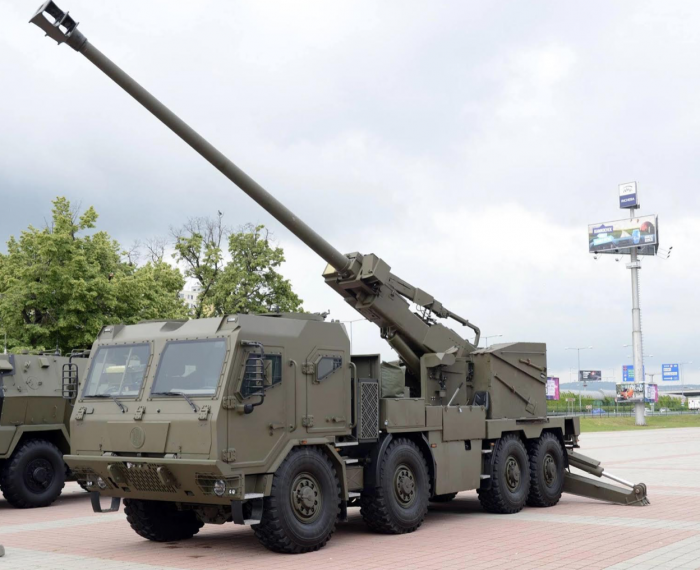 Malaysia Akan Segera Meminang Howitzer Swagerak EVA dari Slovakia