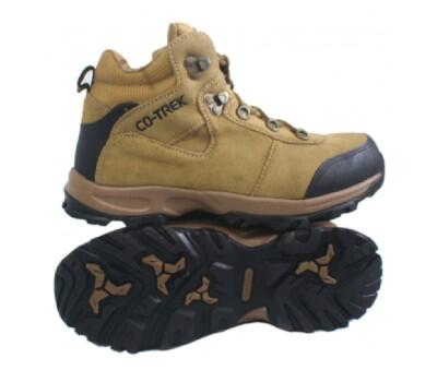 Agan Hobi Trekking? Jangan Lewatkan 10 Rekomendasi Sepatu Trekking Terbaik ini!