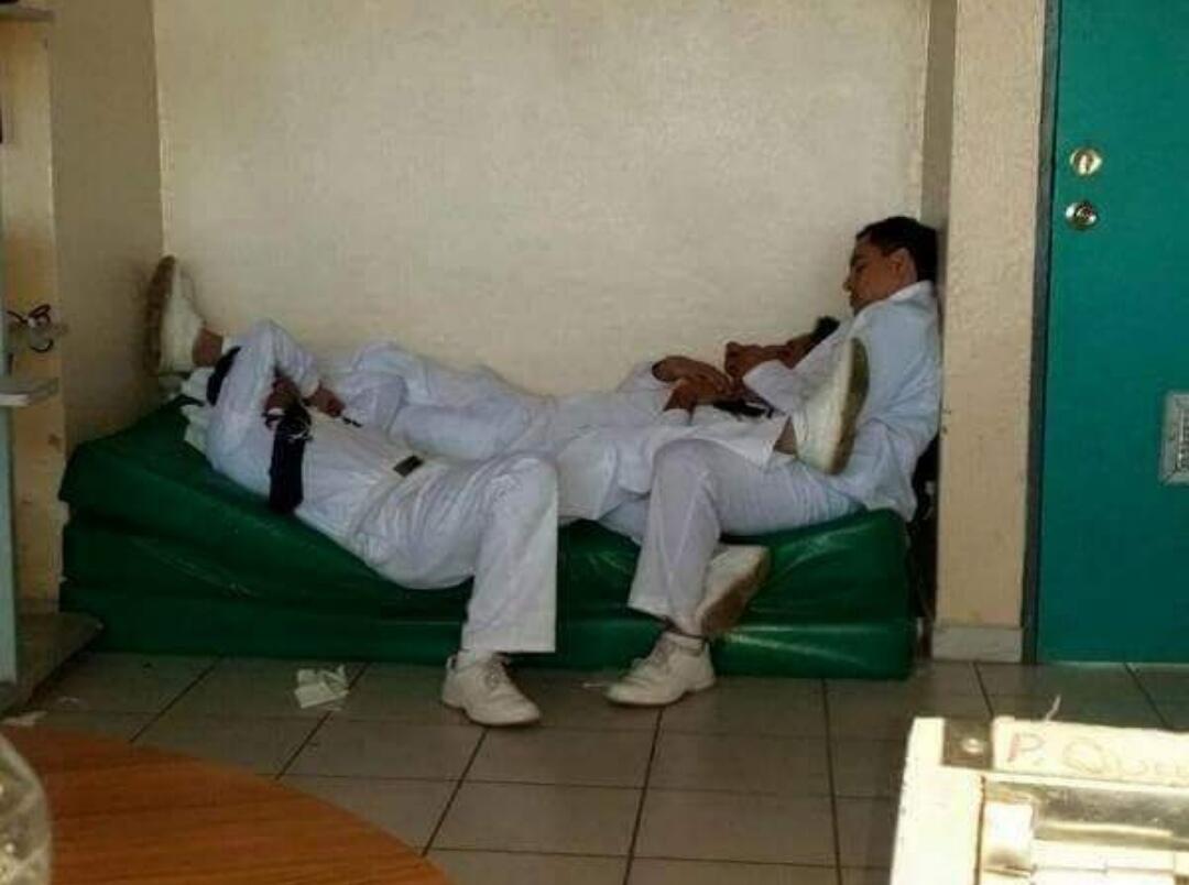 7 Potret yang Menunjukan Lelahnya Bekerja di Dunia Medis, Jangan Sepelekan Mereka
