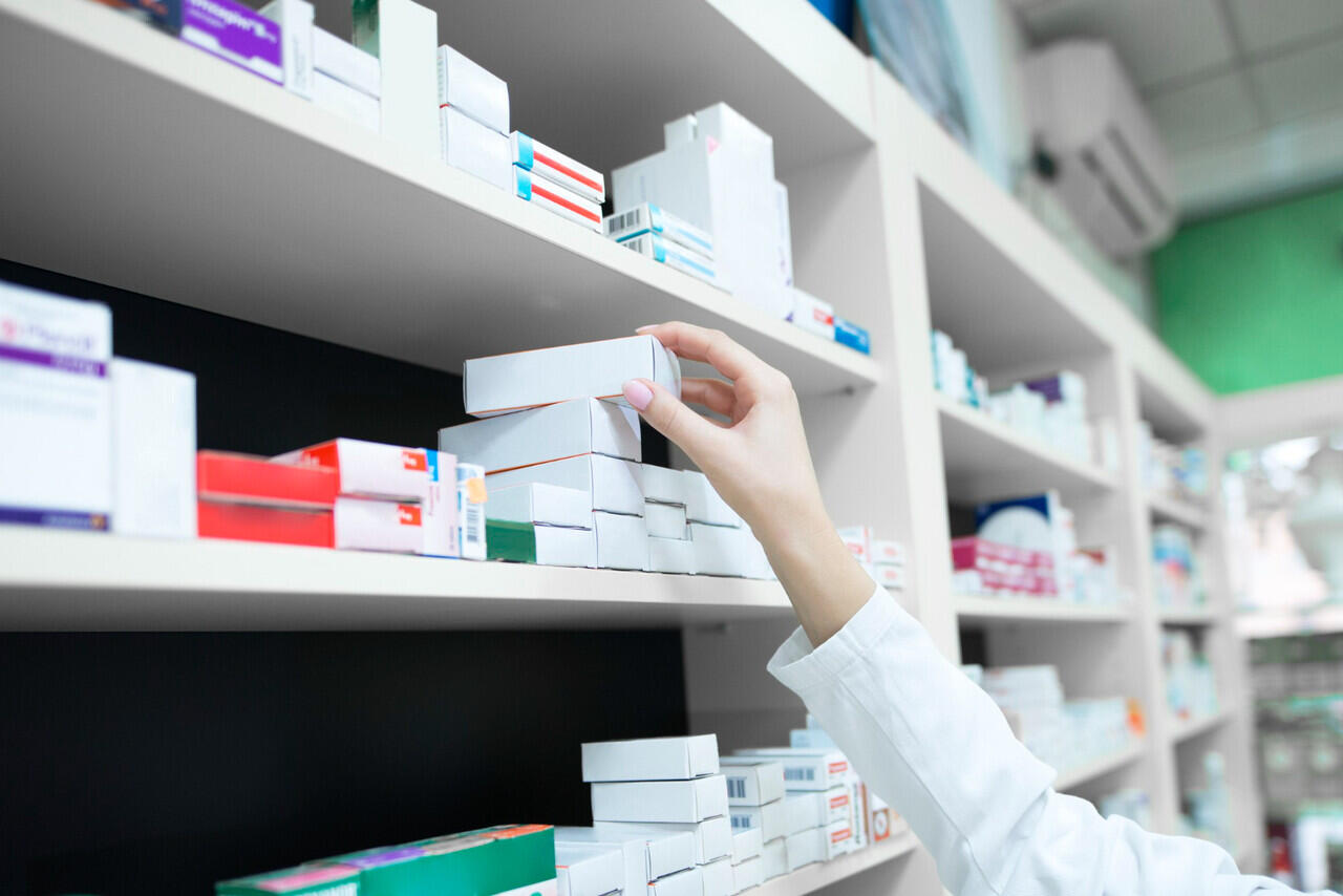 Alat Monitoring Suhu Untuk Gudang Obat