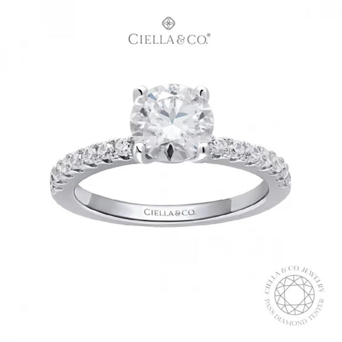 5 Ide Cincin Solitaire Tunangan Untuk Kamu