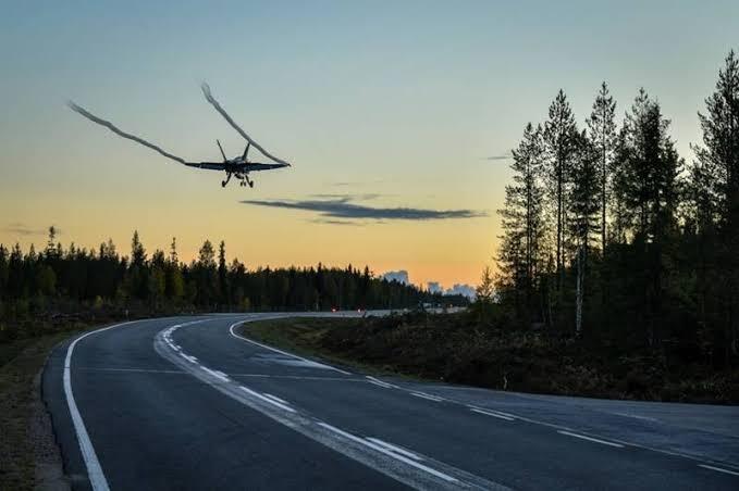 Gila! Eropa Semakin Memanas, Finlandia Harus Latihan Darurat Jet Tempur Di Jalan Raya