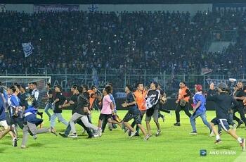 Bukan untuk Tawuran, Ini Fungsi Adanya Supporter Bola Bagi Team yang Dibela