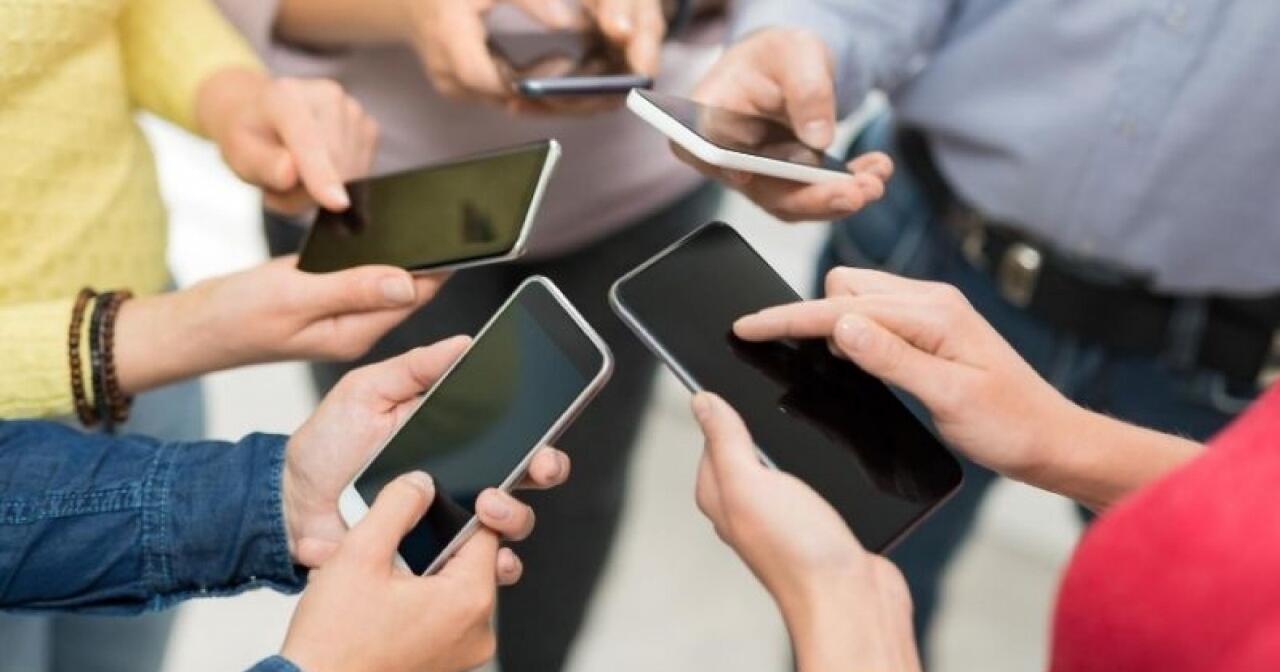 Kalian Pelajar yang Butuh Paket Internet Bebas Worry? smartfren Punya Ini