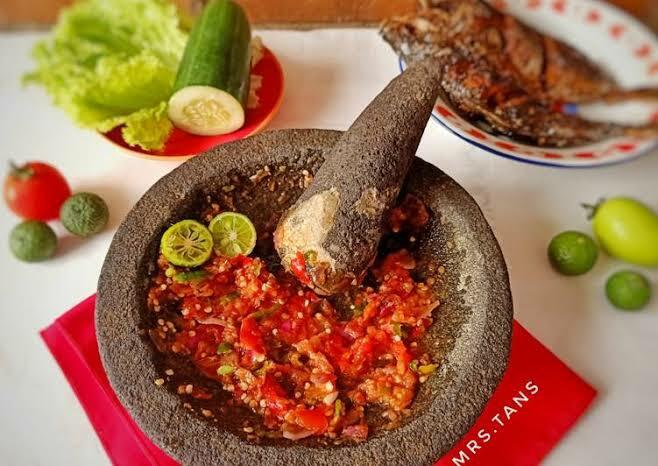 Suka Pedas? Inilah 7 Macam Sambal Yang Populer Di Indonesia! Yuk Coba!