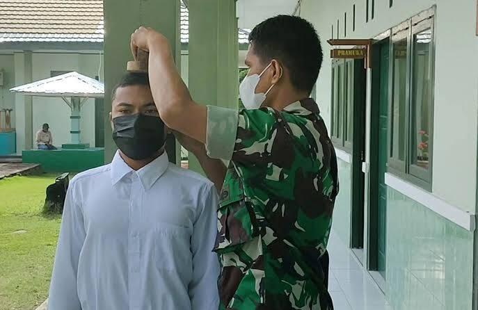 Jokowi Tanya Prajurit di Perbatasan: Kalau Belanja di Malaysia atau Indonesia?