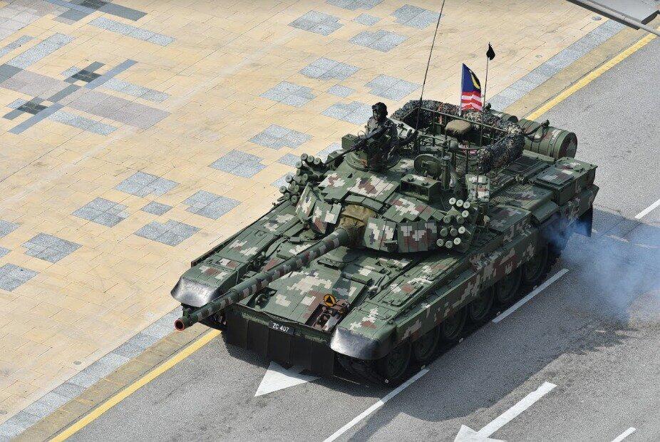 Tank Pendekar Malaysia Mogok di Jalan Raya, Menimbulkan Kemacetan dan Kekhawatiran