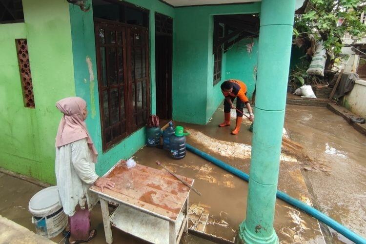 Keluh Kesah Warga Pejaten Timur Kebanjiran 8X, tapi Tak Tersentuh Program Pemprov DKI