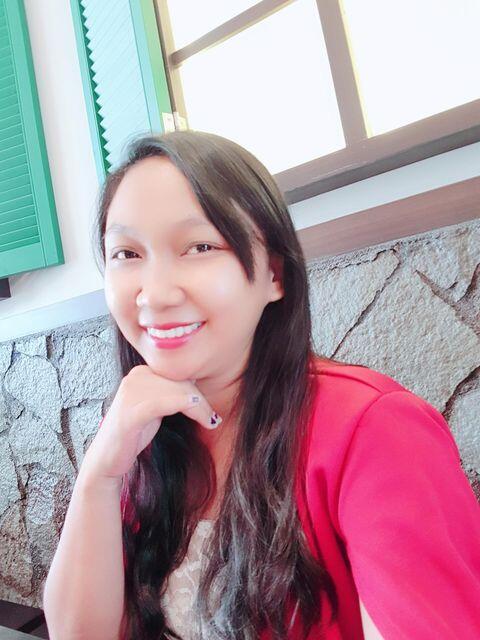 Senyum Lebar Makan Penyetan