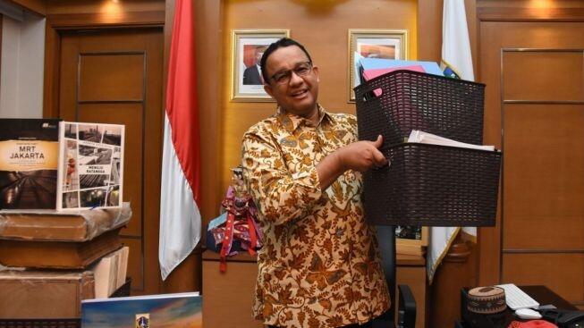 Anies Baswedan Kemasi Barang dari Balai Kota Jakarta, Kursi Kepemimpinan DKI Berganti