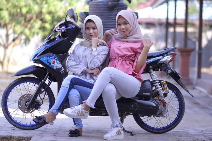 Oknum Polisi di Luwu Coret Dinding Mapolres dengan Tulisan 'Sarang Korupsi'