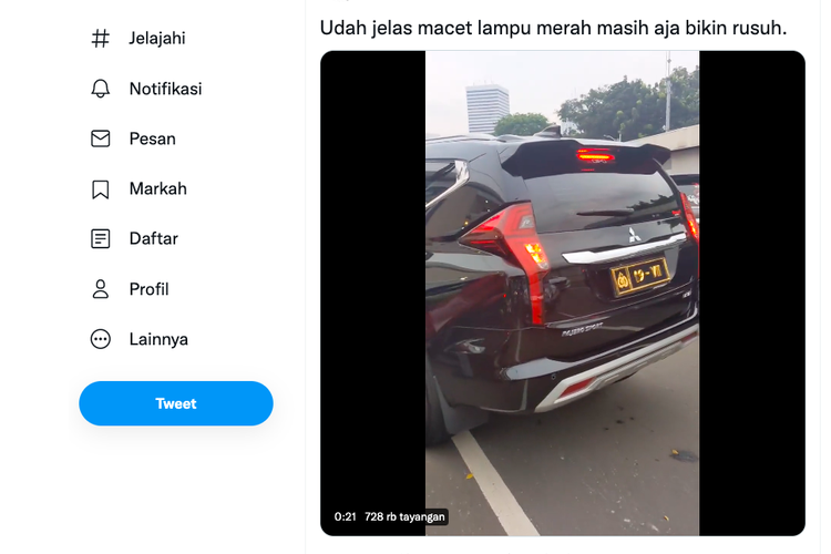 Viral, Video Pajero Polisi Bunyikan Sirine Saat Macet di Lampu Merah