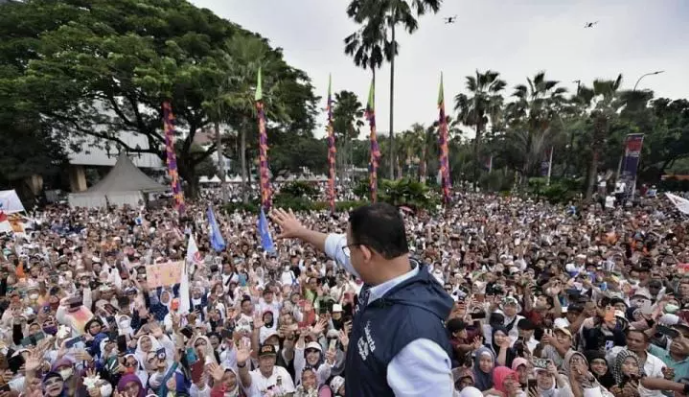 Orang Kelurahan Disuruh Cari Massa Bayaran ke Acara Perpisahan Anies Baswedan