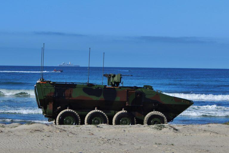 ACV 8x8 Milik USMC Terbalik Saat Pendaratan Amfibi, Operasionalnya Kini Dibatasi