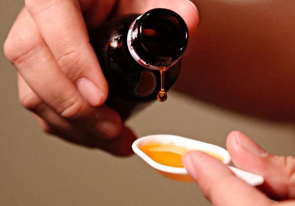 WHO Peringatkan Kematian Akibat Syrup Obat Anak di Gambia, Indonesia Juga Terjadi?